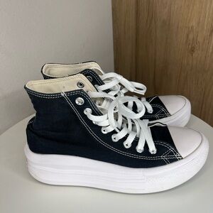 Converse Shoes Womens 7.5 All Star Chuck Taylor Move Platform